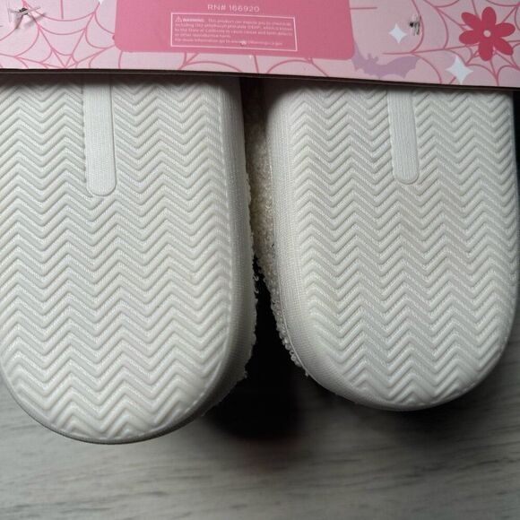 Slippers Slippers Halloween memory foam Sz 6/7 New - Picture 2 of 4